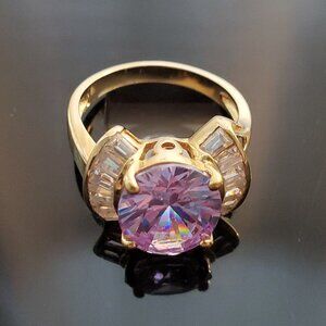 Oval cut pale purple multi-stone ring, size 8 band